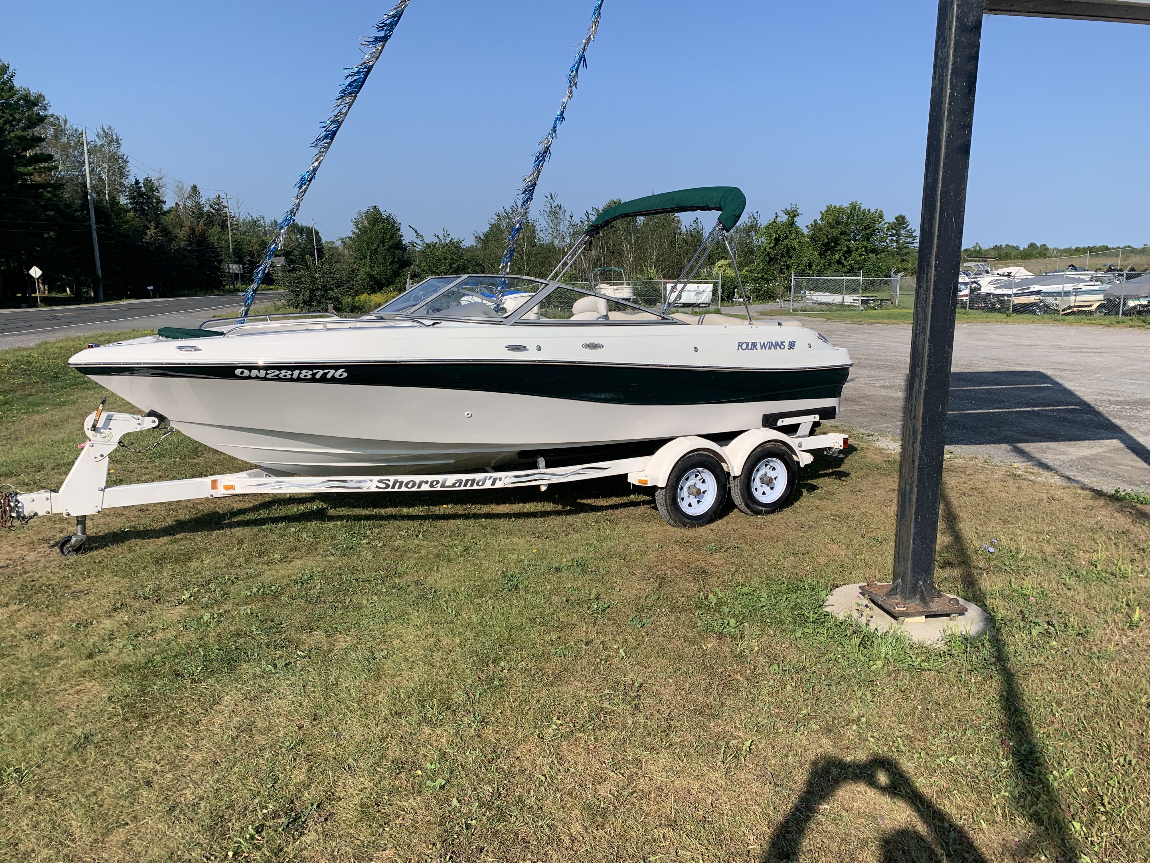 Photo of Four Winns H200