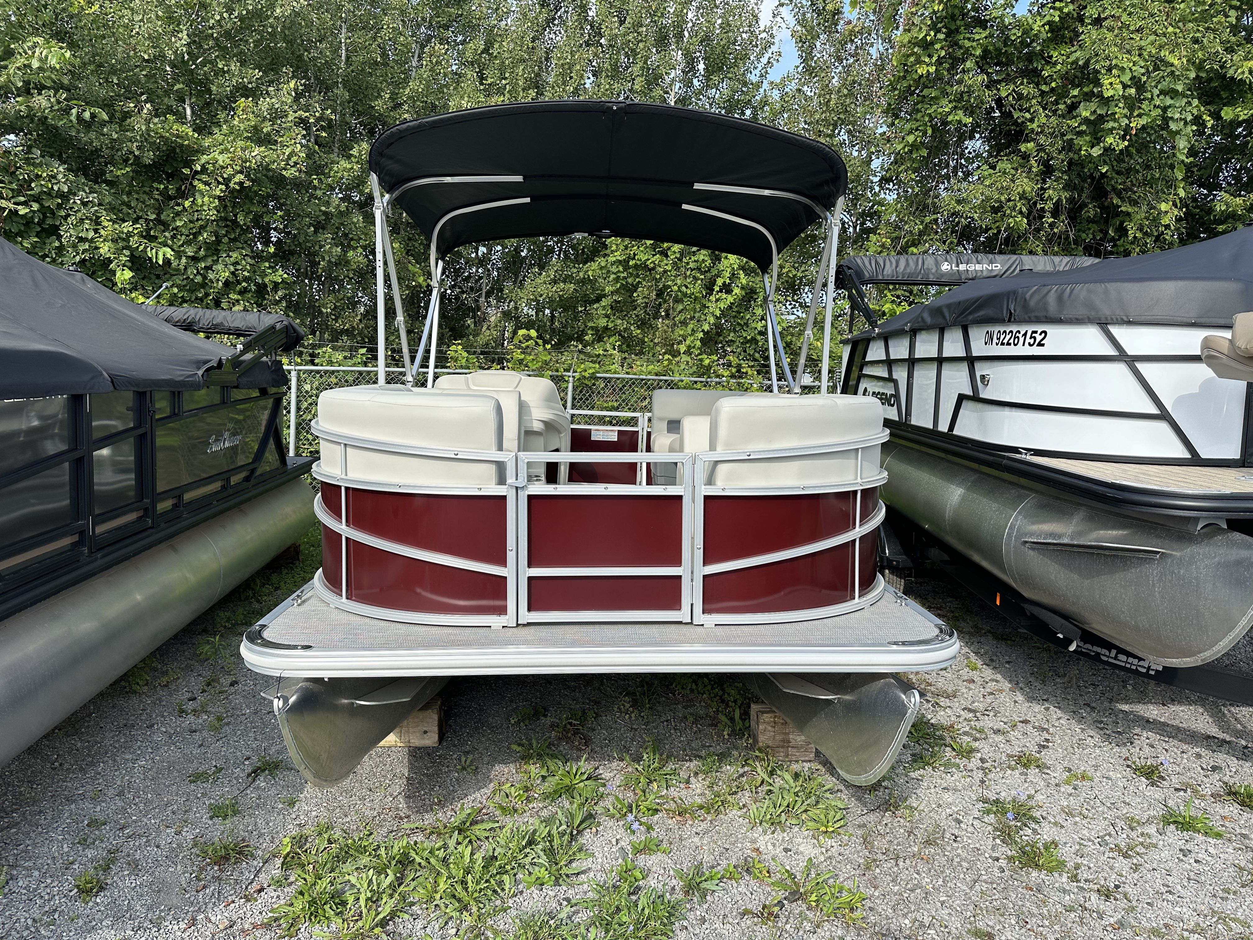 Photo of Sunchaser Vista 16 LR